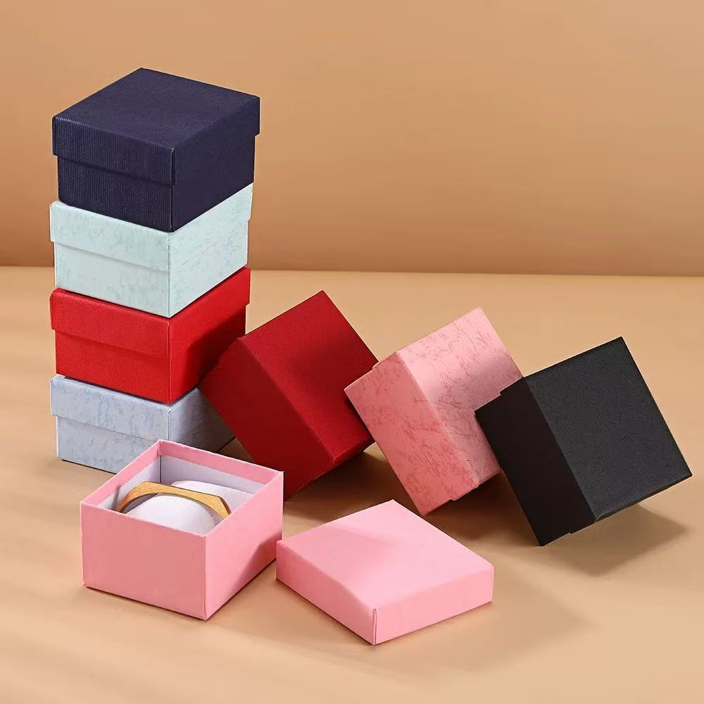 กล่องนาฬิกา กล่องใส่นาฬิกา กล่องกระดาษ ของขวัญ Watch box กล่องหมอนกระดาษ
