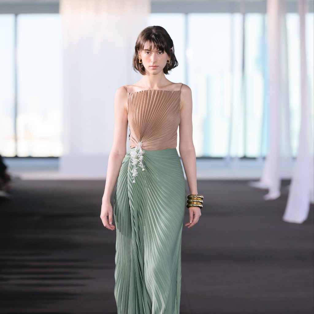 CHER'Z - SS2504 เดรสยาวผ้าพลีททูโทน