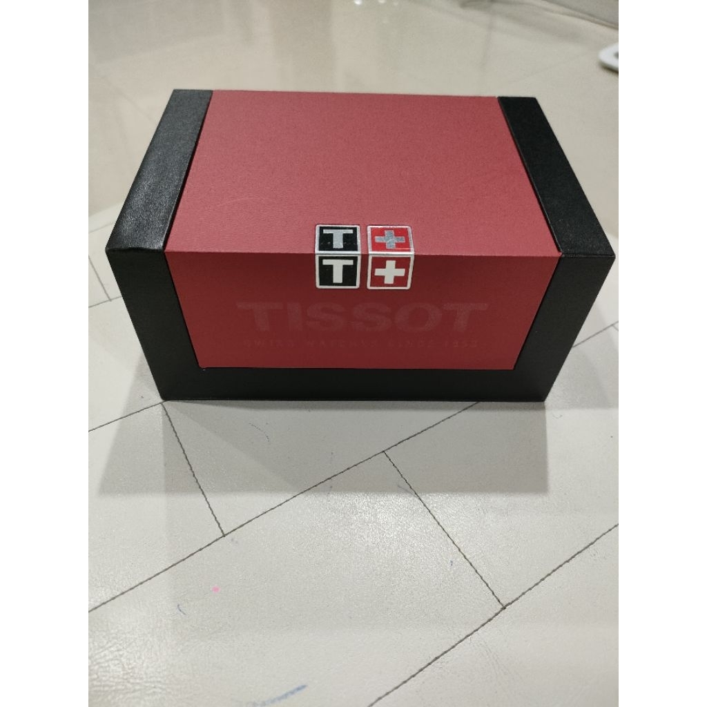 กล่องนาฬิกาTISSOTมือสองของแท้