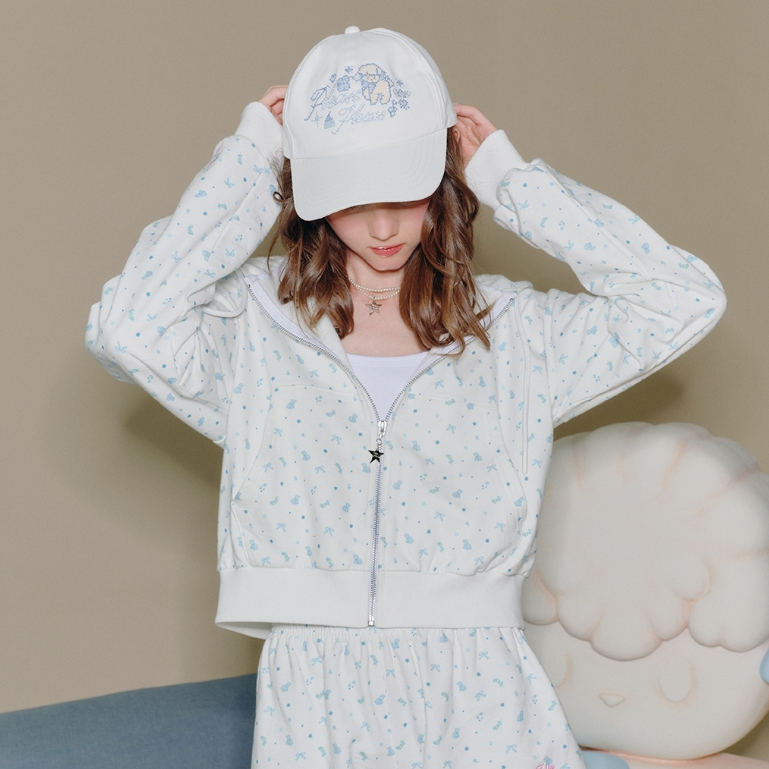 JELLYPLEASE (Sweet Moment) - Jellambie Hoodie | printed hoodie with a custom star-shaped zipper