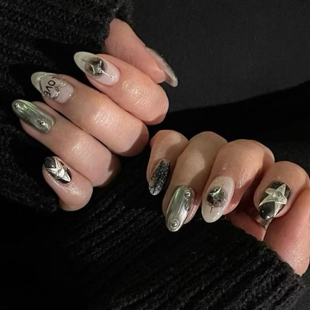 เล็บปลอมสไตล์ Y2K Handmade •premium