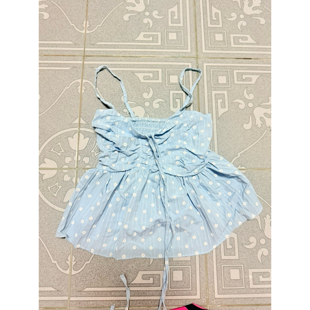 Atipa เสื้อสายเดี่ยวสีฟ้า สม็อคหลัง แต่งลายน่ารักๆ อกฟรีไซส์ถึง40