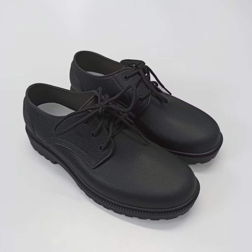 E73 รองเท้าผู้ชายสีดําธรรมดาผู้ชายใส่สบายกันน้ํา (ไม่มีกล่อง)