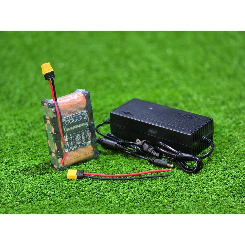 แบตลิเธียม 4s ​+ชุด​ชาร์จ 4,500mah.​​ (แพ็ค4x1) 12.8v-14.6v LiFePO4 26700​ 4s​ แบตเตอรี่​ แบตตู้บลูทูธ​ โซล่าเซลล์