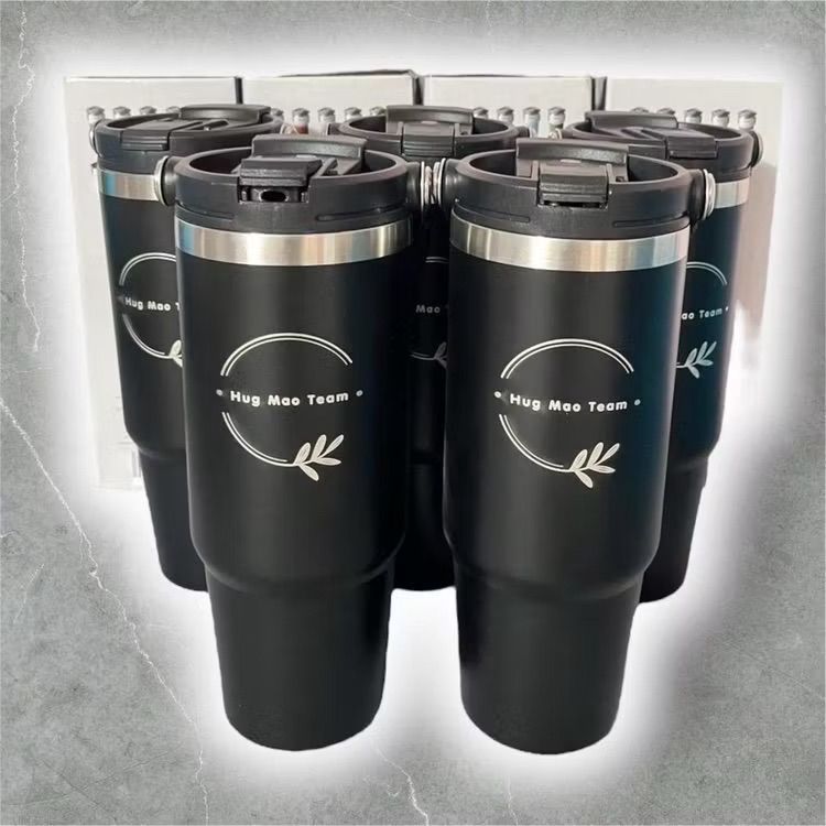 [เลเซอร์1ด้าน] แก้วเก็บความเย็น 900 ml  มีหูจับและหลอด ราคานี้รวมเลเซอร์แล้ว