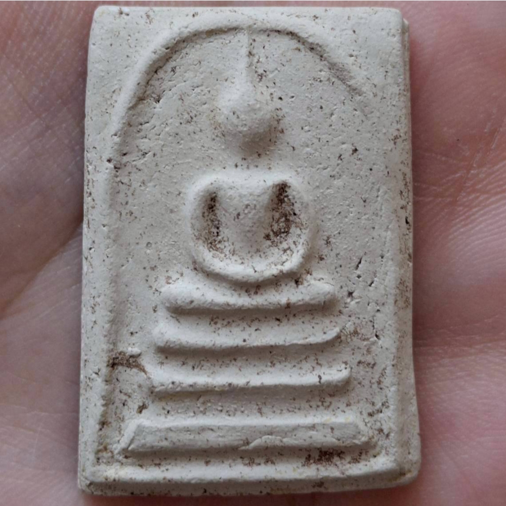 พระสมเด็จ100ปี พิมพ์ไข่ปลาใหญ่ วัดระฆัง กรุงเทพฯ