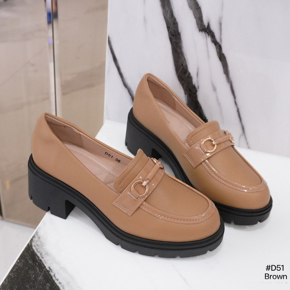 D51 รองเท้าโลฟเฟอร์ เน้นความนุ่มสบายเท้า ความสวยที่ลงตัว