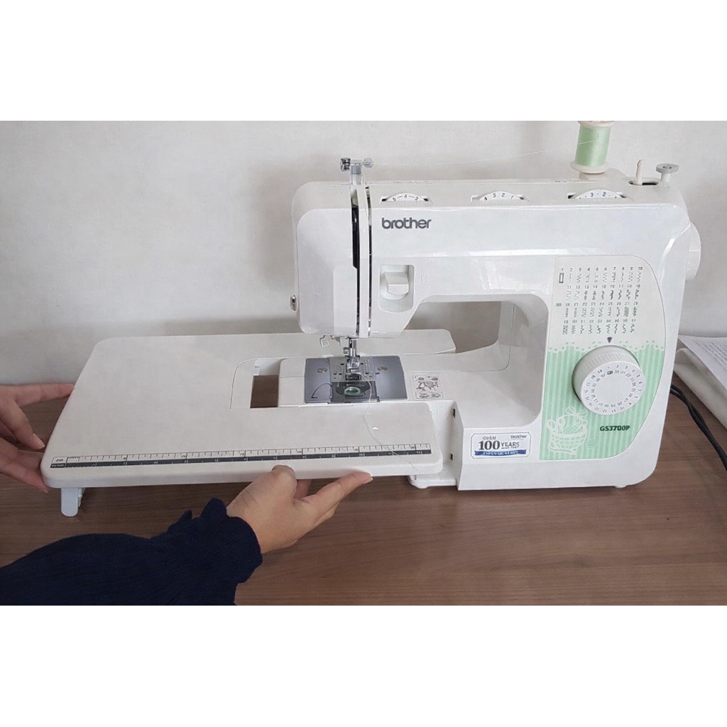 จักร Brother  รุ่น GS-3700P มือสองเหมือนใหม่ อุปกรณ์ครบ