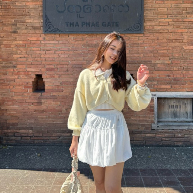 ส่งต่อ💕 เซ็ต RIKA น้องคัพเค้ก เซ็ตเสื้อ 2 ชิ้น ครอปไหมพรมแขนยาวกระดุมหน้า+เสื้อแขนกุดคอบัว 🧺