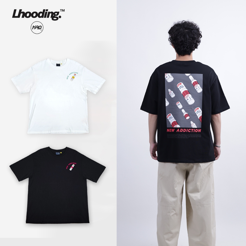 Manfair-เสื้อยืดคอกลมแขนสั้น ลาย New Addiction ผ้าคอตตอนแท้ สีขาว-สีดำ(MFT008)
