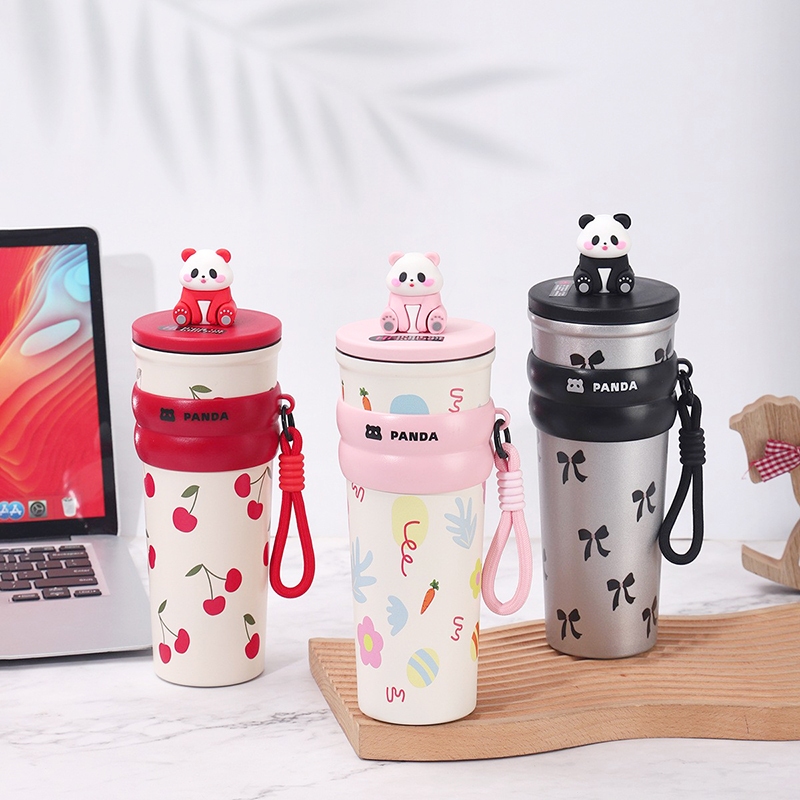 แก้วเก็บความเย็น 700ML/24OZ สแตนเลส 304 ตุ๊กตาแพนด้า เก็บความร้อนและความเย็น มีหลอดดูด สายคล้องมือ ขวดน้ํา เก็บความเย็น