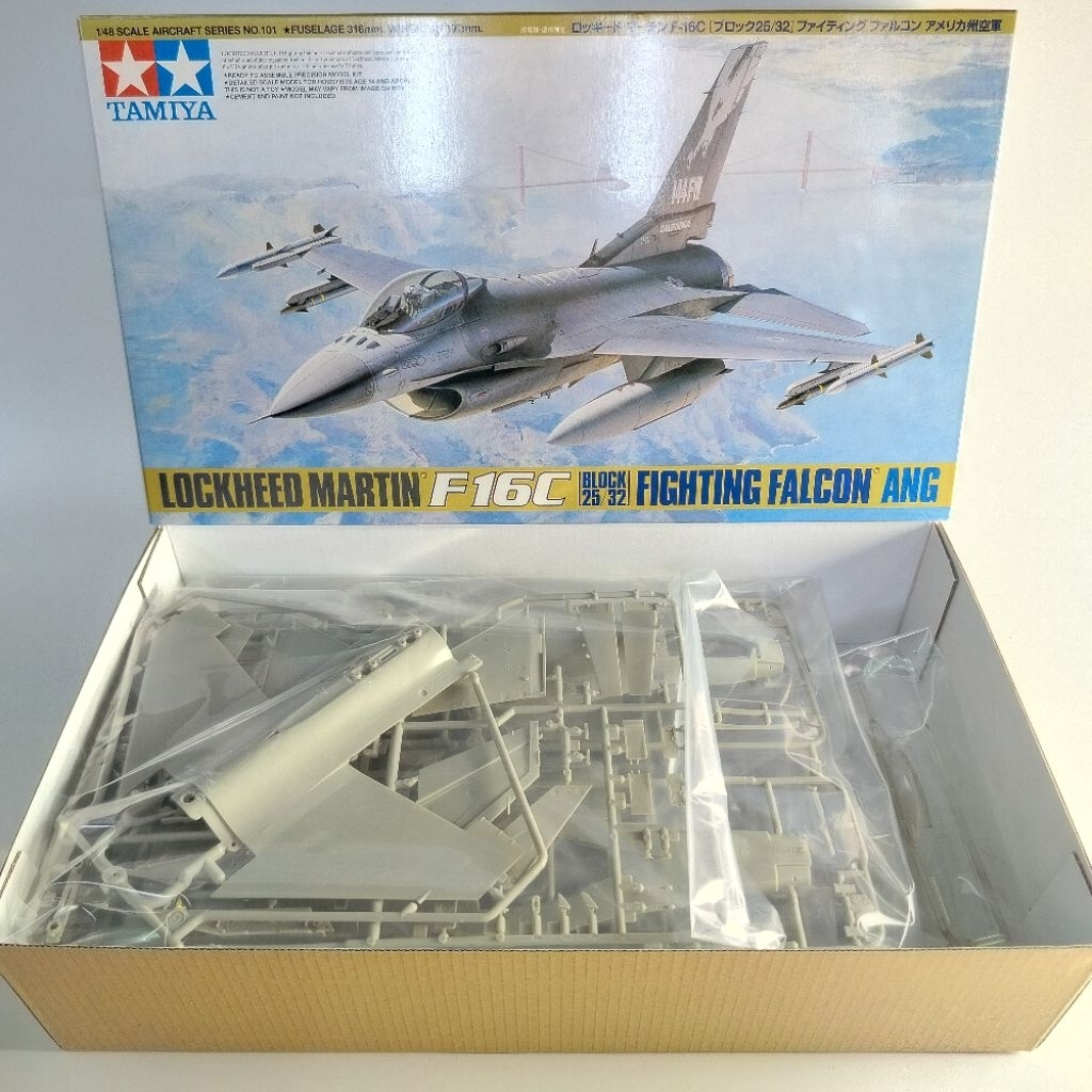 โมเดลเครื่องบิน TAMIYA F-16C 1/48 Block25/32