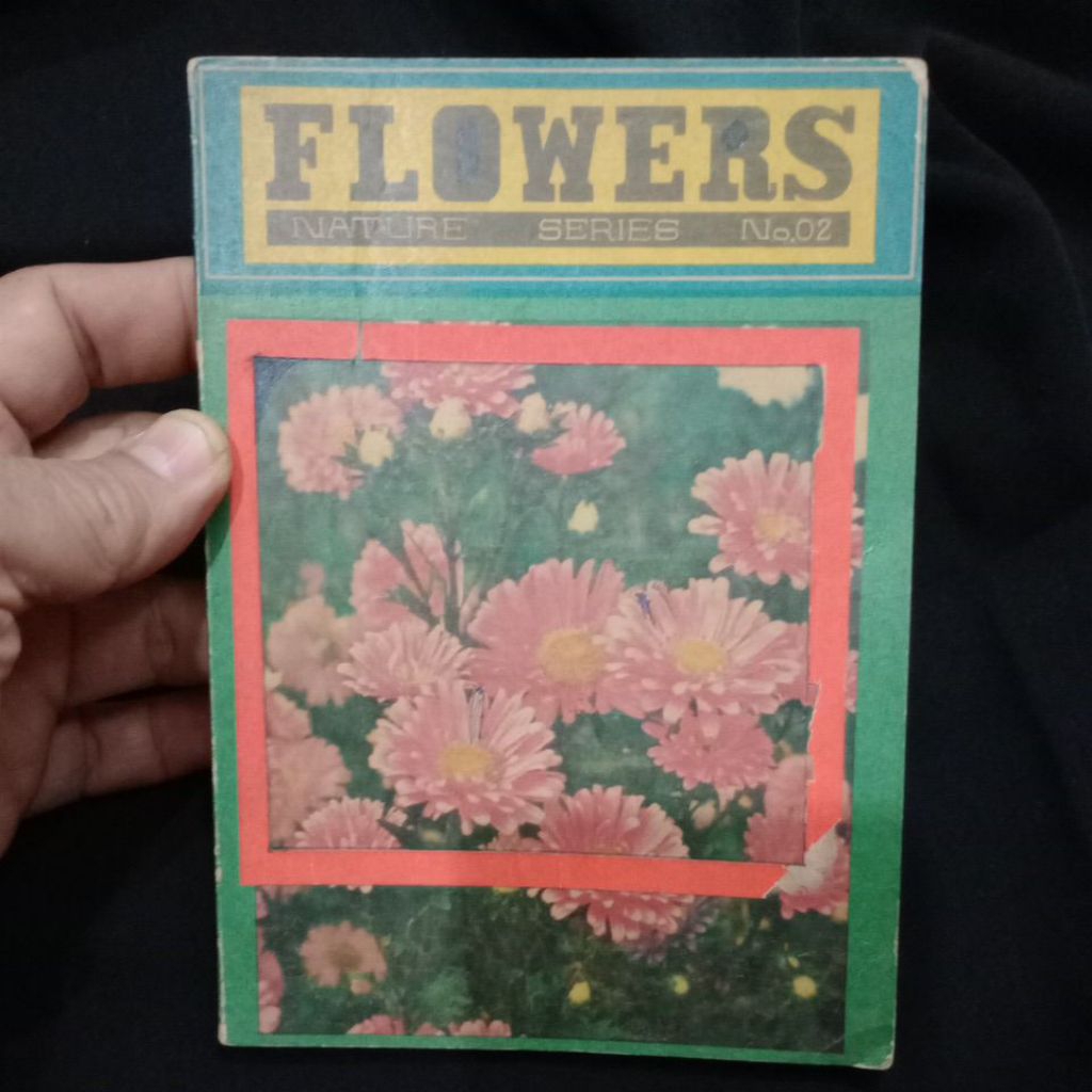 หนังสือเก่า [พิมพ์ครั้งแรก] Flowers Nature Series No.02 โดย ภราดาอำนวย ปิ่นรัตน์ (Bro. Amnuay Pinrat