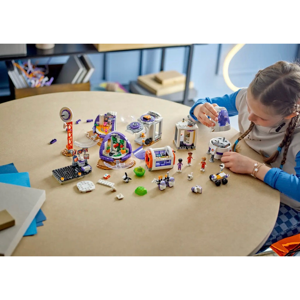 LEGO #42605 Friends Mars Space Base and Rocket toy