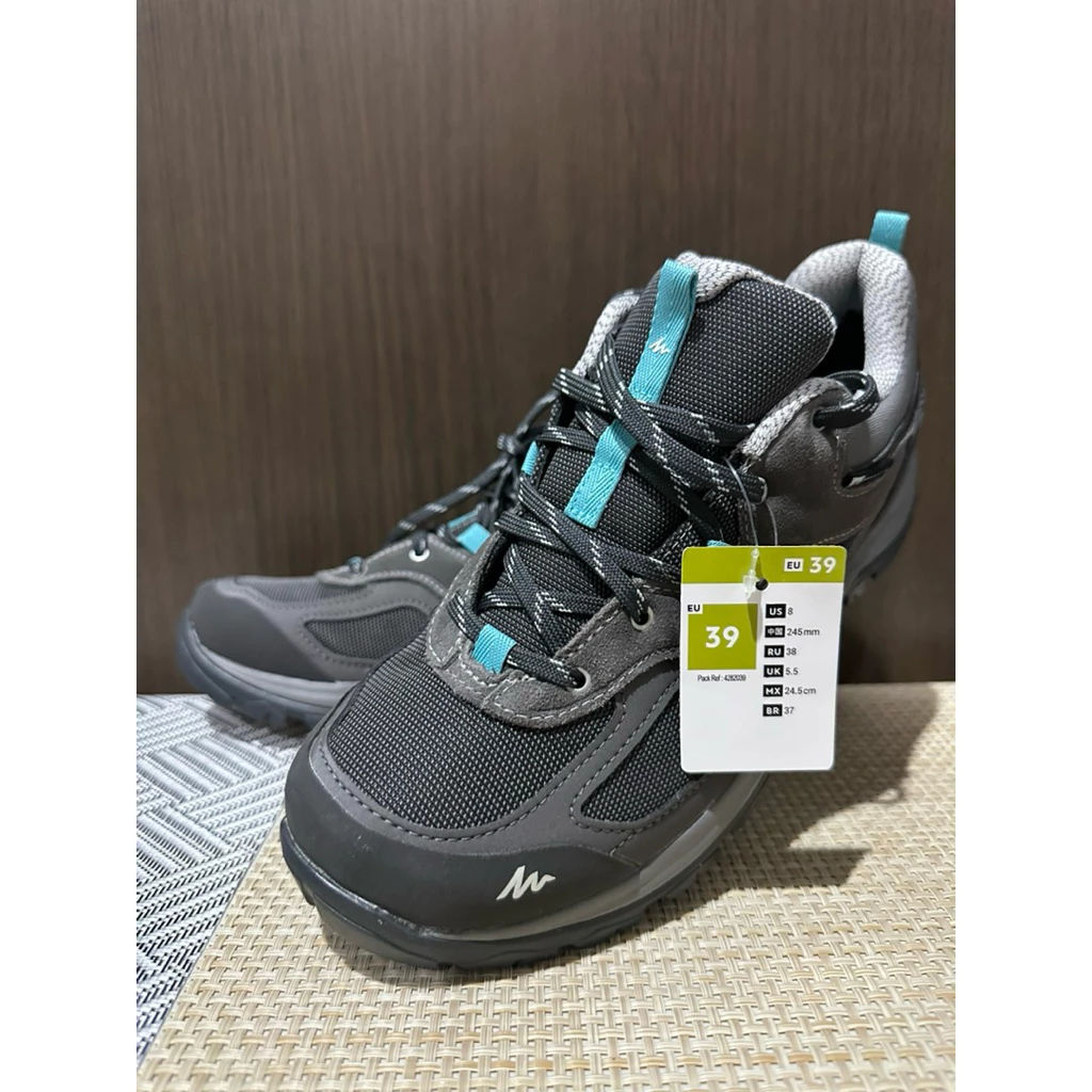 รองเท้าเดินป่าผู้หญิง Decathlon Women Walking Shoes MH100 กันน้ำ สีเทา