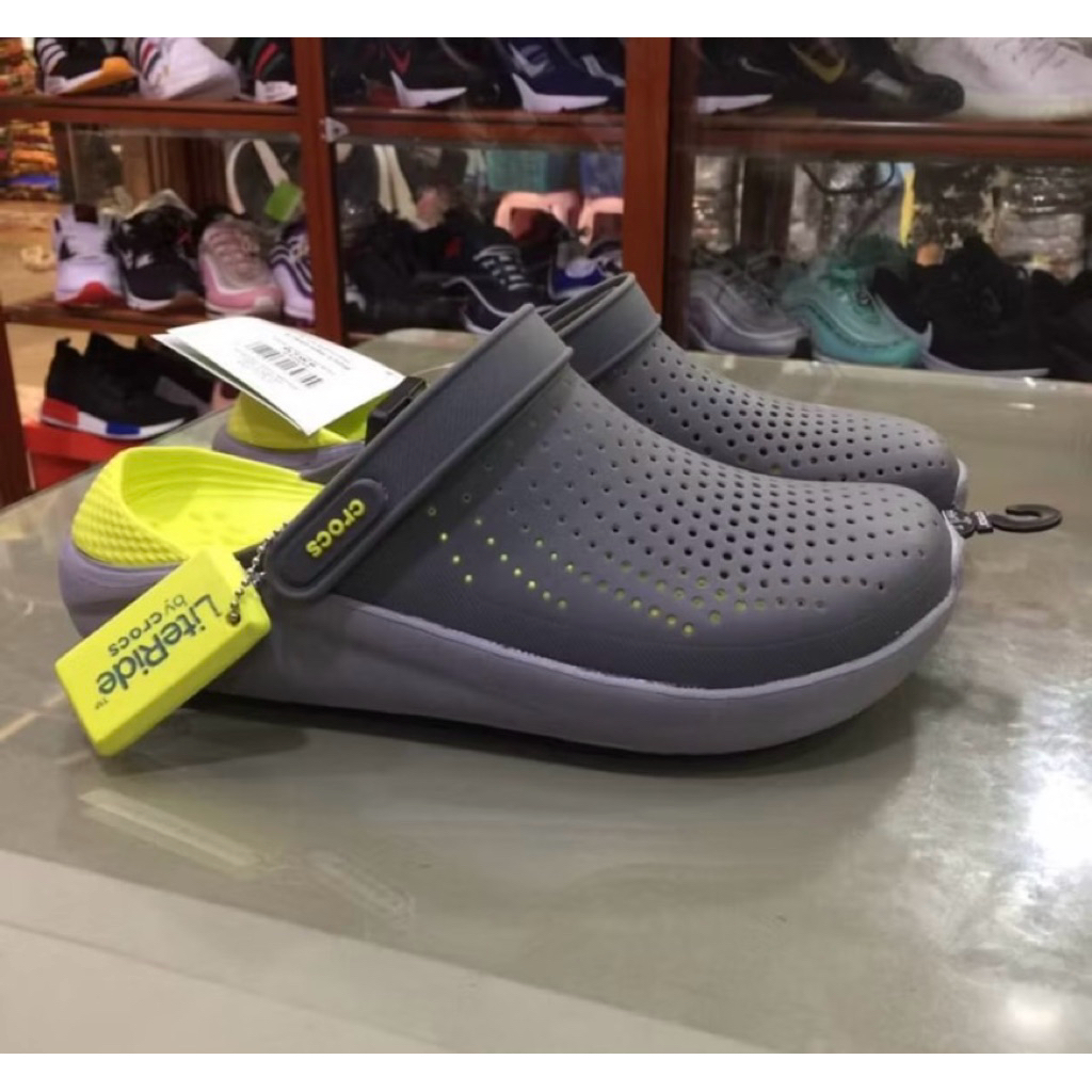 รองเท้าแฟชั่นสำหรับผู้ชายและผู้หญิง ขนาด 36-45 [สินค้าพร้อมส่งทันที]