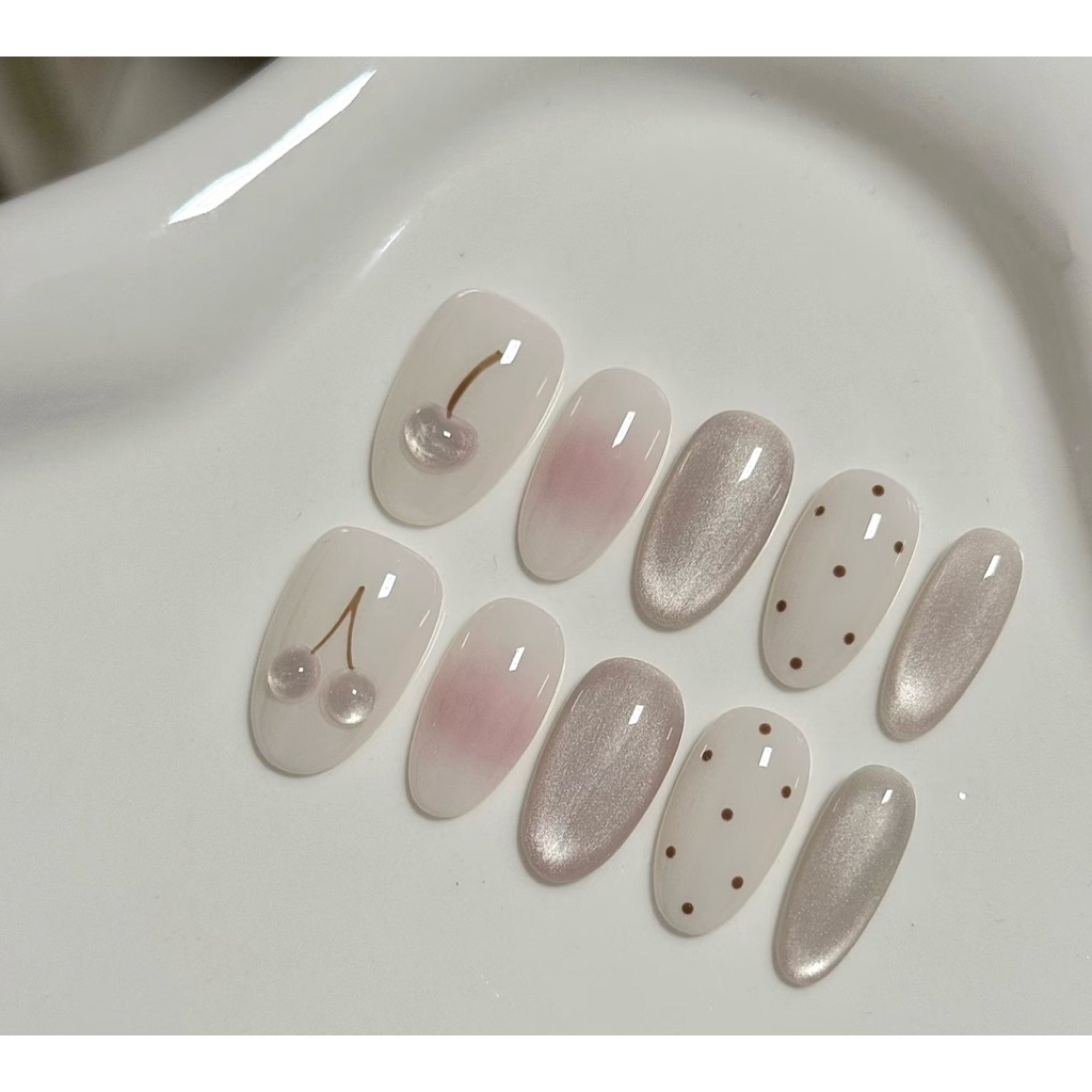 เล็บปลอมสำเร็จรูป ลาย Cherry 3D + สีแก้ม (Blush Nails) สไตล์ IG เกาหลี เรียบหรูดูคุณหนู งานเจลแท้แถมฟรีชุดอุปกรณ์ติด