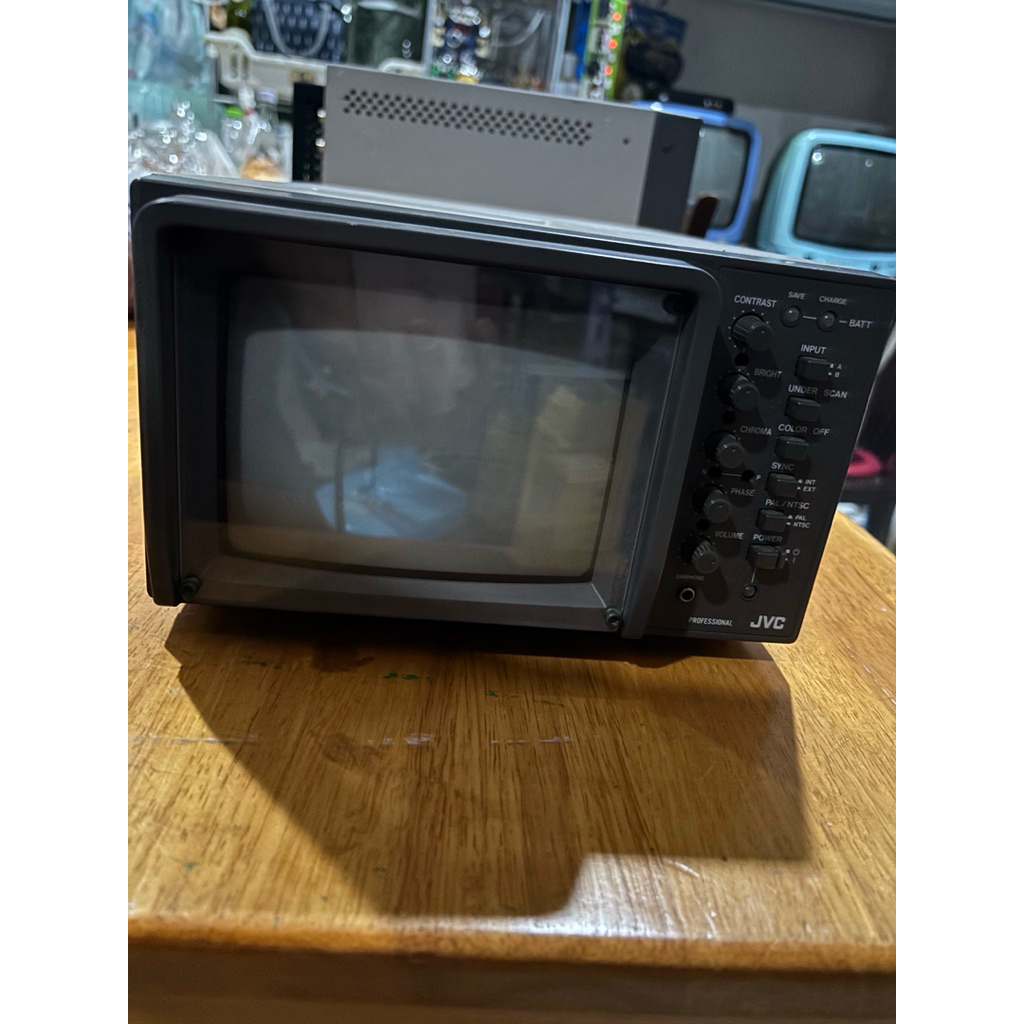 jvc CRT PVM color monitor 6 inches vintage