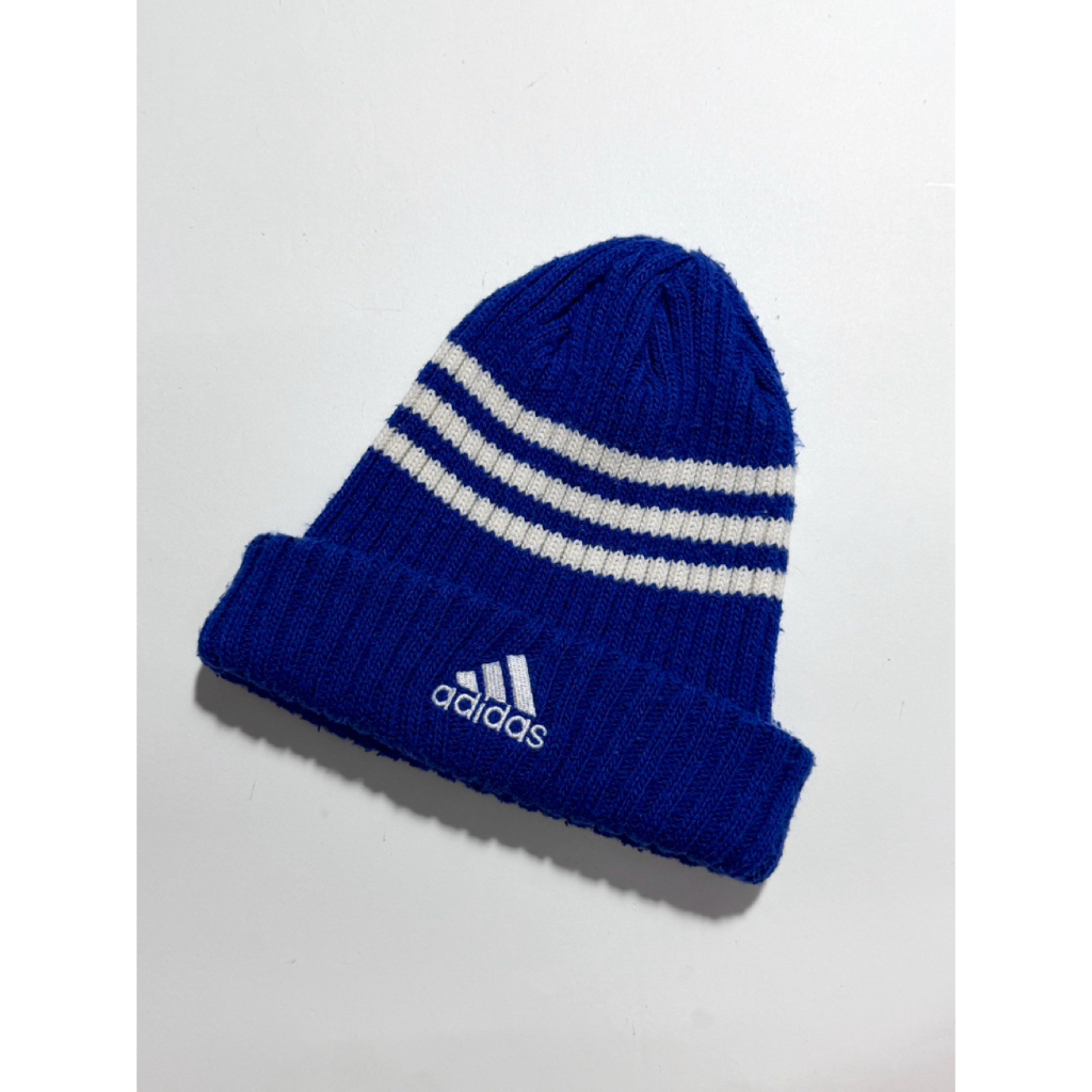 หมวกไหมพรม adidas มือสองสภาพดี