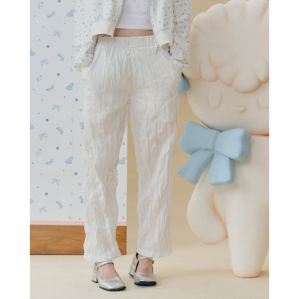 JELLYPLEASE (Sweet Moment) Momo pants | White fabric with a softly wrinkled texture, no ironing needed
