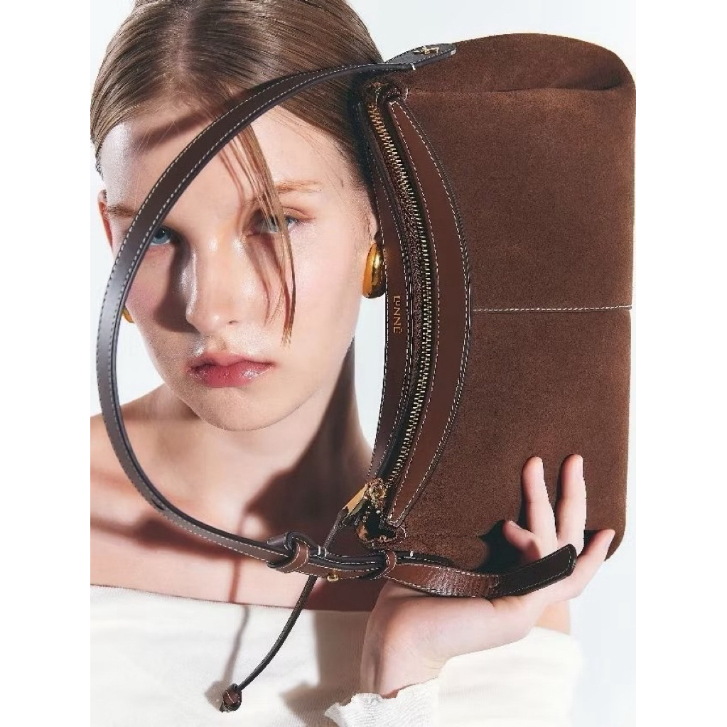 LUNNE กระเป๋าสะพายไหล่-คาดลำตัว รุ่น KITH Shoulder Bag