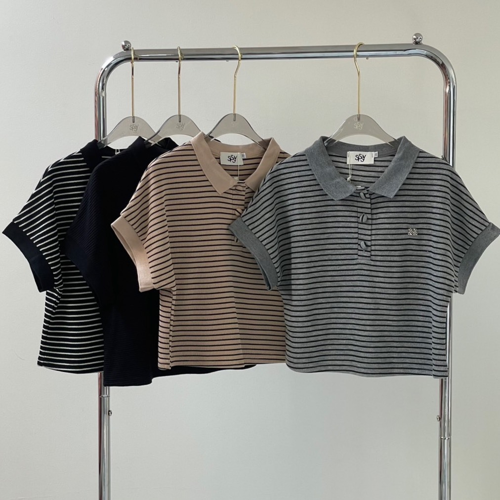 SISSY : เสื้อโปโลคอปกแขนสั้น ปลายแขนล้ำ (XS-XXL) ปักอะไหล่เงิน ทรงสวย ใส่ง่าย ได้ลุคสบายๆ