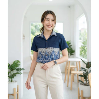 เสื้อพื้นเมืองผู้หญิงคอเชิ้ต ผ้าหม้อฮ่อมสโตน แต่งผ้าลายไทย