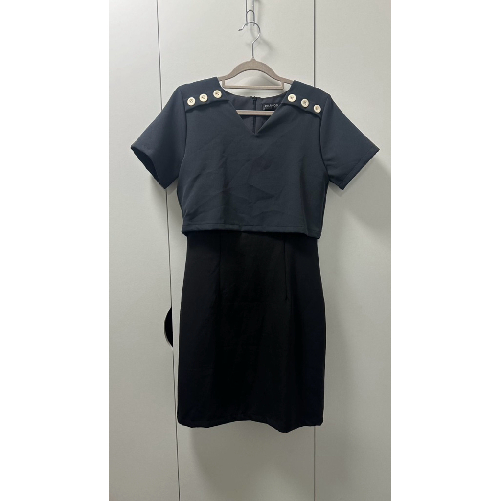 ส่งต่อ เดรสทำงาน crayon