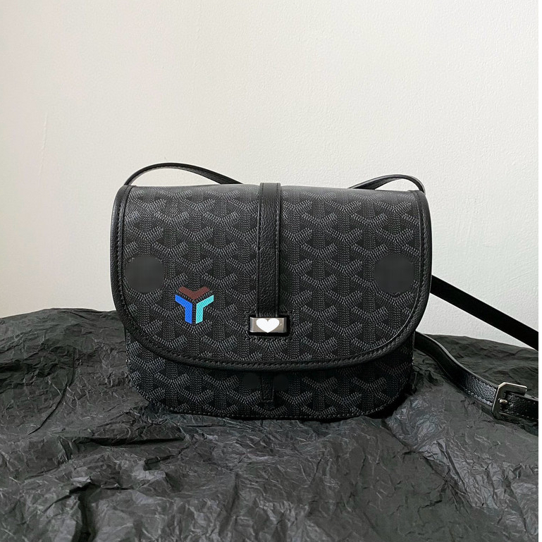 【ก่อนสั่งสอบถาม】ราคา7100 GY หนังแท้ ผ้าแคนวาส กระเป๋าสะพายข้าง Size22*16*7cm