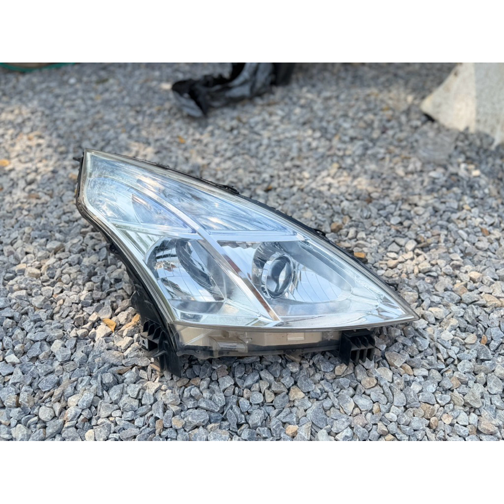 ไฟหน้าข้างขวา ไฟซีนอล นิสสัน เทียน่า J32  โฉม2 / Nissan Teana J32 ปี2011-2013