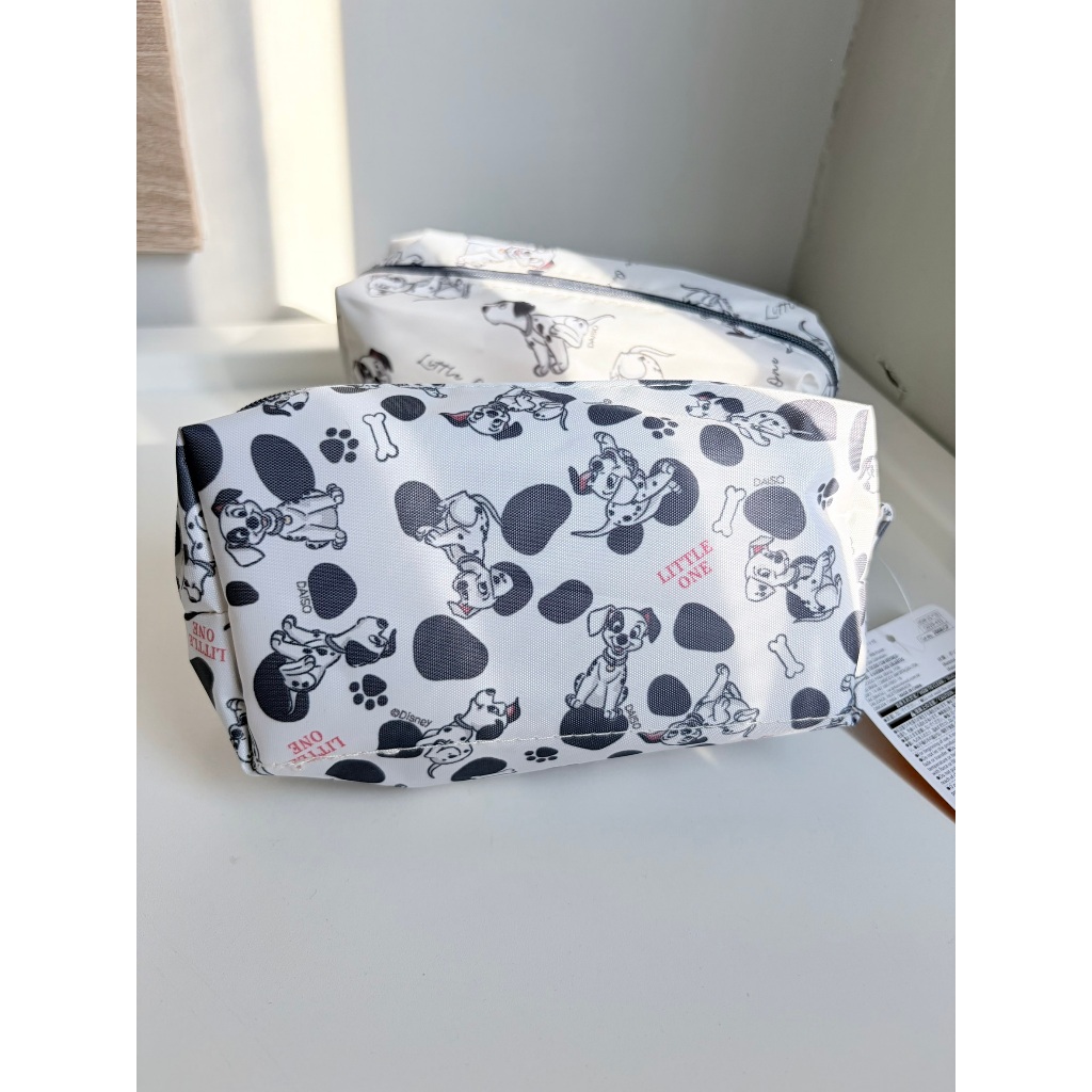 พร้อมส่ง 🇯🇵กระเป๋าเอนกประสงค์ ใส่ของจุกจิก เครื่องเขียน เครื่องสำอางค์ Disney  101 Dalmatians (101 ดัลเมเชียน)แท้ 100% - รูปที่ 2