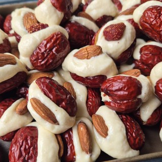 พุทรานมชีส เม็ดมะม่วงหิมพานต์ อัลมอนด์ สตรอเบอร์รี่ แมคคาเดเ…