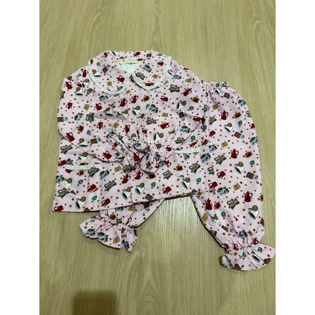 Tevika Vintage size 100 new!!! ไม่แน่ใจว่าซักแล้วรึยัง