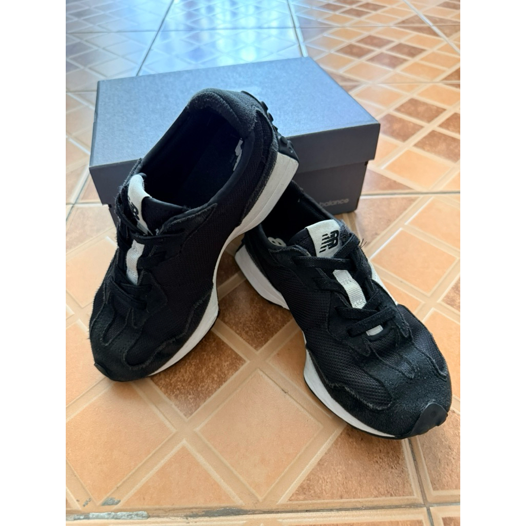 รองเท้า New Balance Kids 327 sneakers มือสอง
