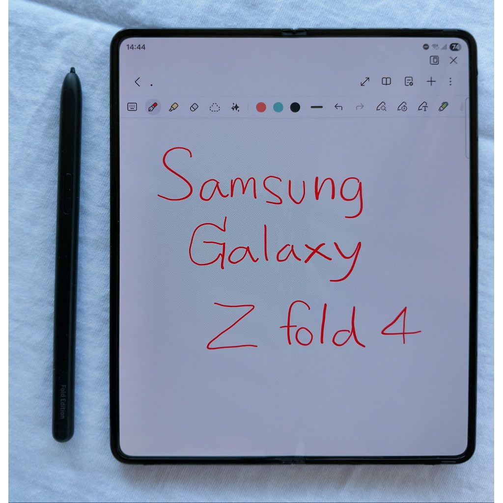 Samsung Galaxy Z Fold 4 (12/256) สีดำ + ปากกา S Pen (มือสอง)