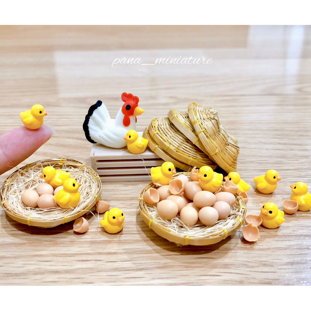 โมเดลตุ๊กตาลูกไก่เรซิ่น ลูกเจี๊ยบจิ๋ว ลูกไก่จิ๋ว ราคา/ 1 ชิ้นเท่านั้น ไม่รวมของตกแต่ง