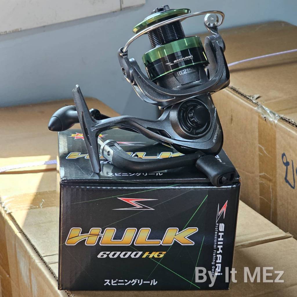 [ ของแท้ ]  รอกสปิน PRO HUNTER x SHIKARI HULK ฮัลค์ 2BB