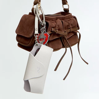 PLM (plume.bkk) เคสซองใส่แว่นหนังตา Soft Shell Leather-like Glasses Case