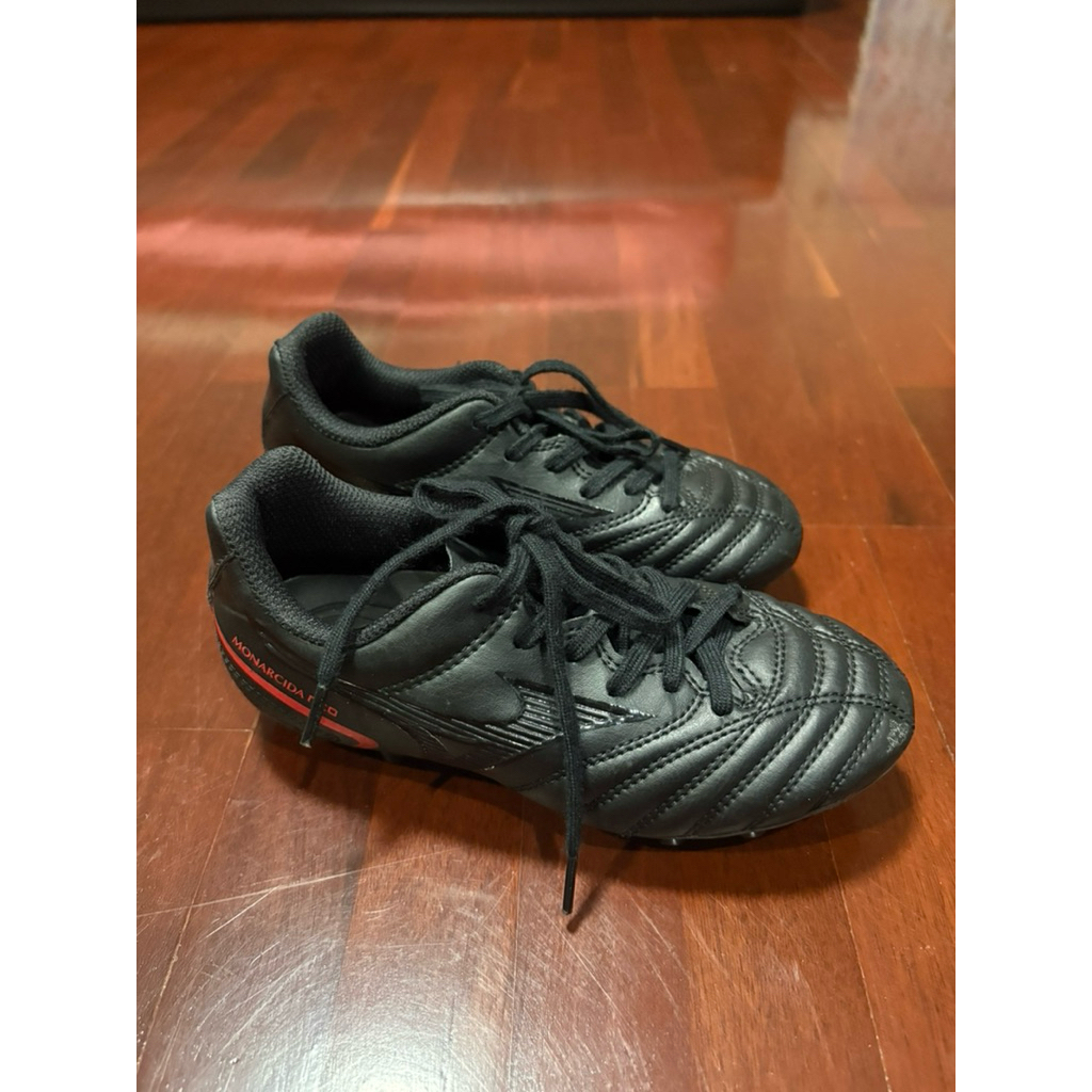 รองเท้าสตั๊ดเด็ก✌🏻มือสอง✌🏻Mizuno