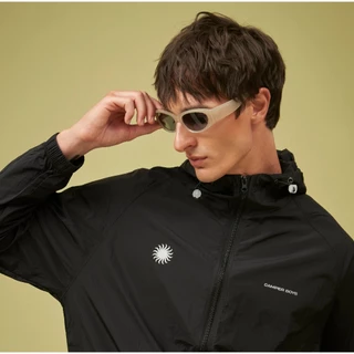 URBAN HIKER SUNGLASSES: SUMMIT SHADE แว่นกันแดดที่ทรงเป็นสไตล์ Gorpcore ใส่ได้ทั้งเดินป่าและในเมือง