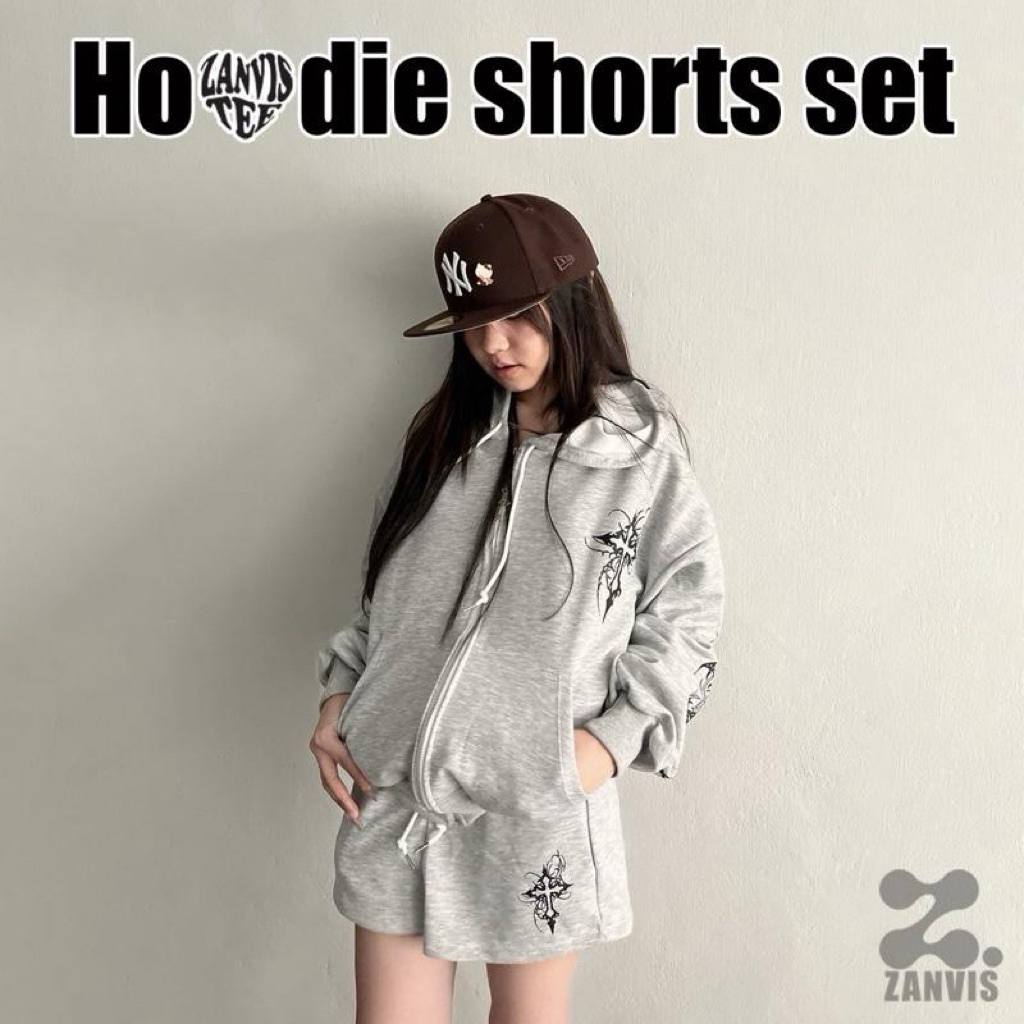 (Zanvis) Hoodie shorts set เสื้อฮู้ดซิปเงิน กางเกงขาสั้น