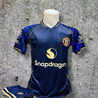 ชุดฟุตบอลผู้ชาย MU ฤดูกาลใหม่ล่าสุด 2026 มีไซส์ M ถึง 3XL มีเสื้อพร้อมกางเกง