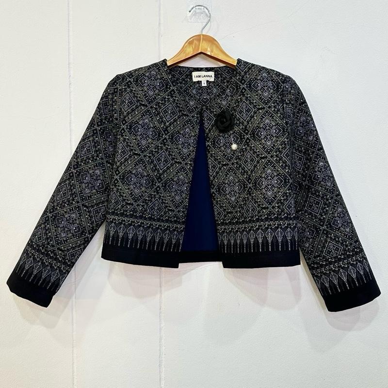 เสื้อคลุมคอกลมแขนยาวอัดกาว ผู้หญิง