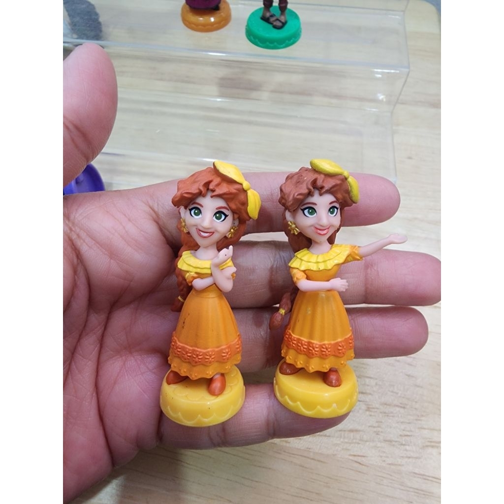 ตุ๊กตาตัวละครจากเรื่อง Encanto Disney ✨
