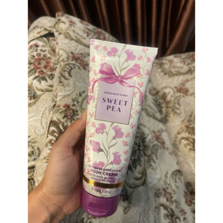 Bath & Body Works Sweet Pea Body Cream 226ml. ของแท้