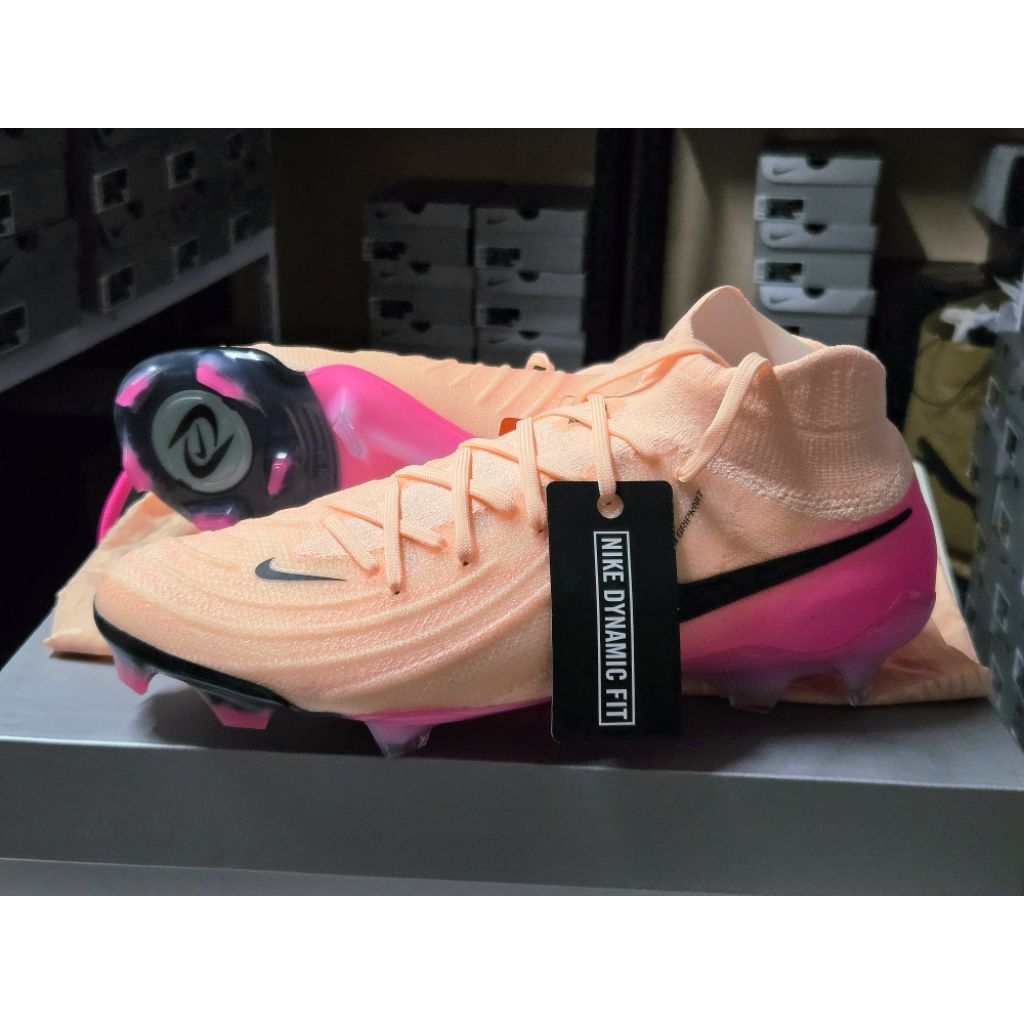 Nike Phantom Luna II Elite FG รหัส FJ2572-800