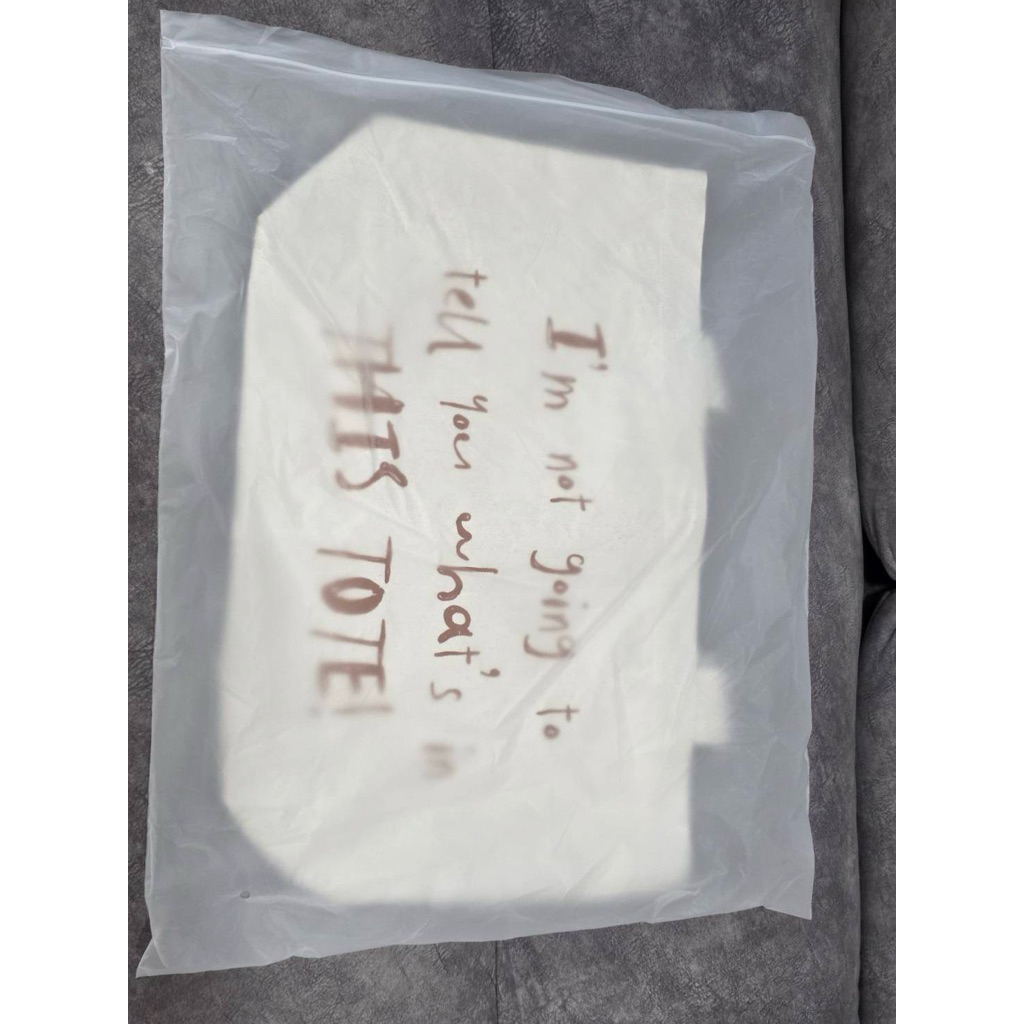 KEEP SILENT : Shhh-TOTE กระเป๋าผ้า