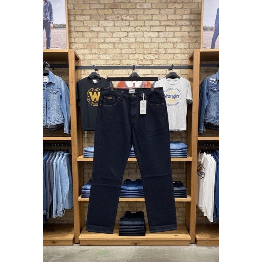 กางเกงยีนส์ แบรนด์ WRANGLER