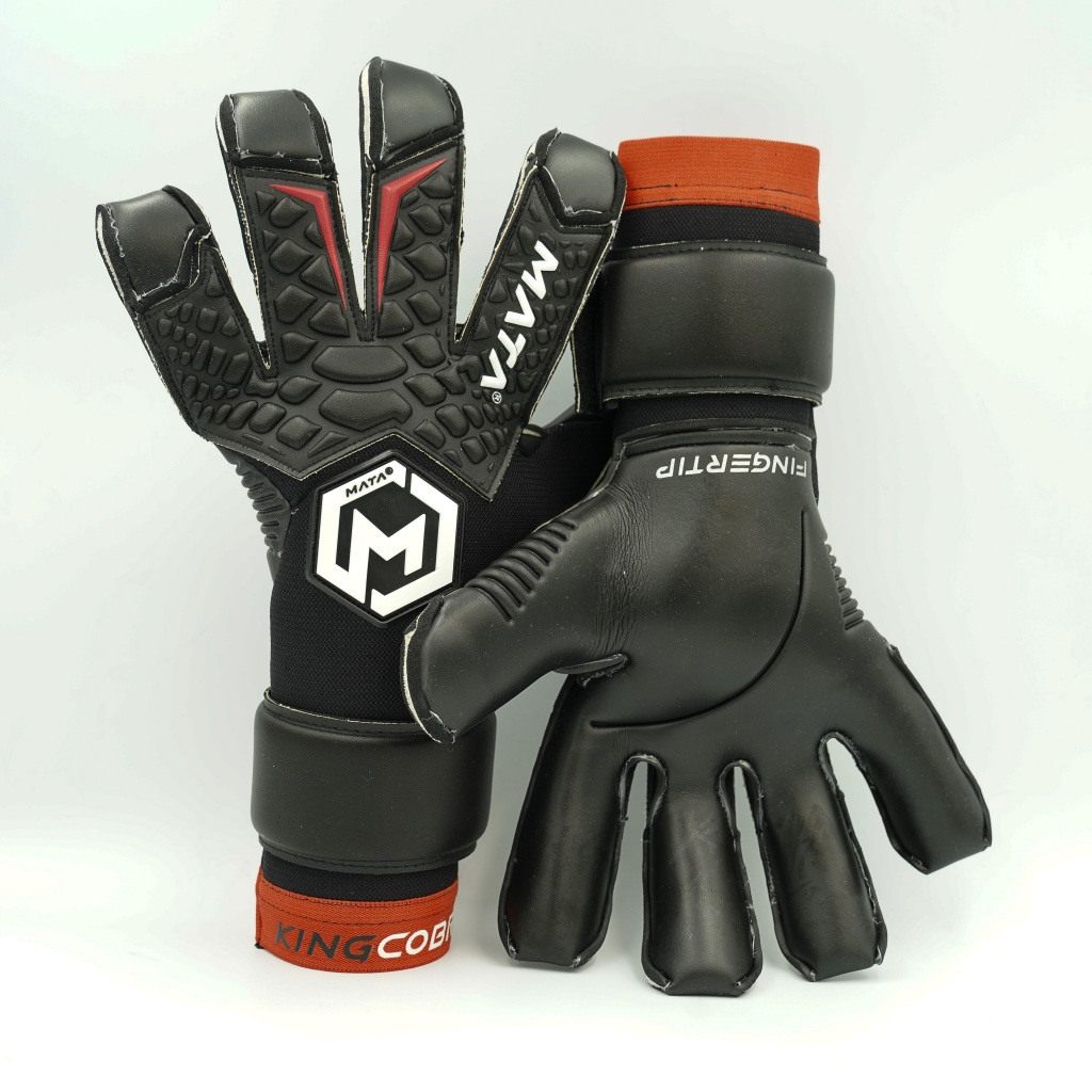 ถุงมือผู้รักษาประตู MATASPORT รุ่นท็อป King Cobra สีดำ-โฟมคอนแท็คสีดำ