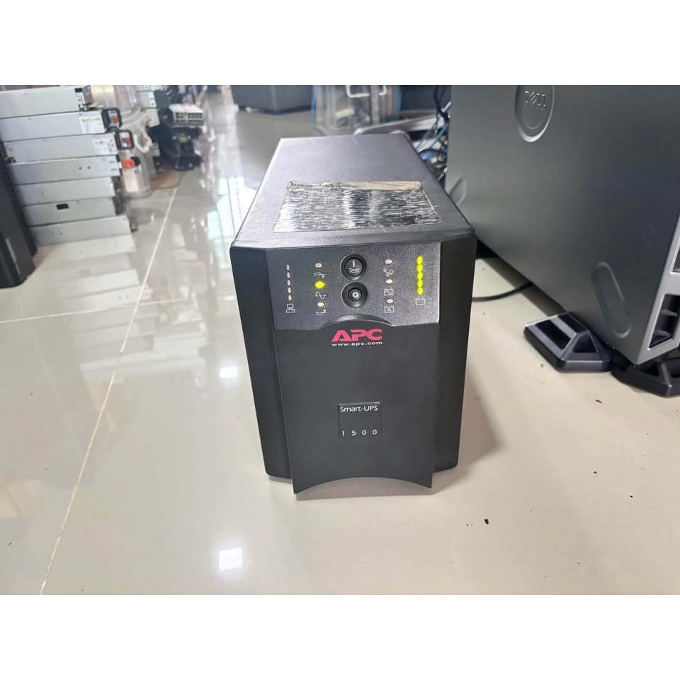 UPS APC SUA1500 Smart UPS แบตเตอรี่ใหม่ เครื่องสำรองไฟฟ้ามือสองพร้อมใช้งาน